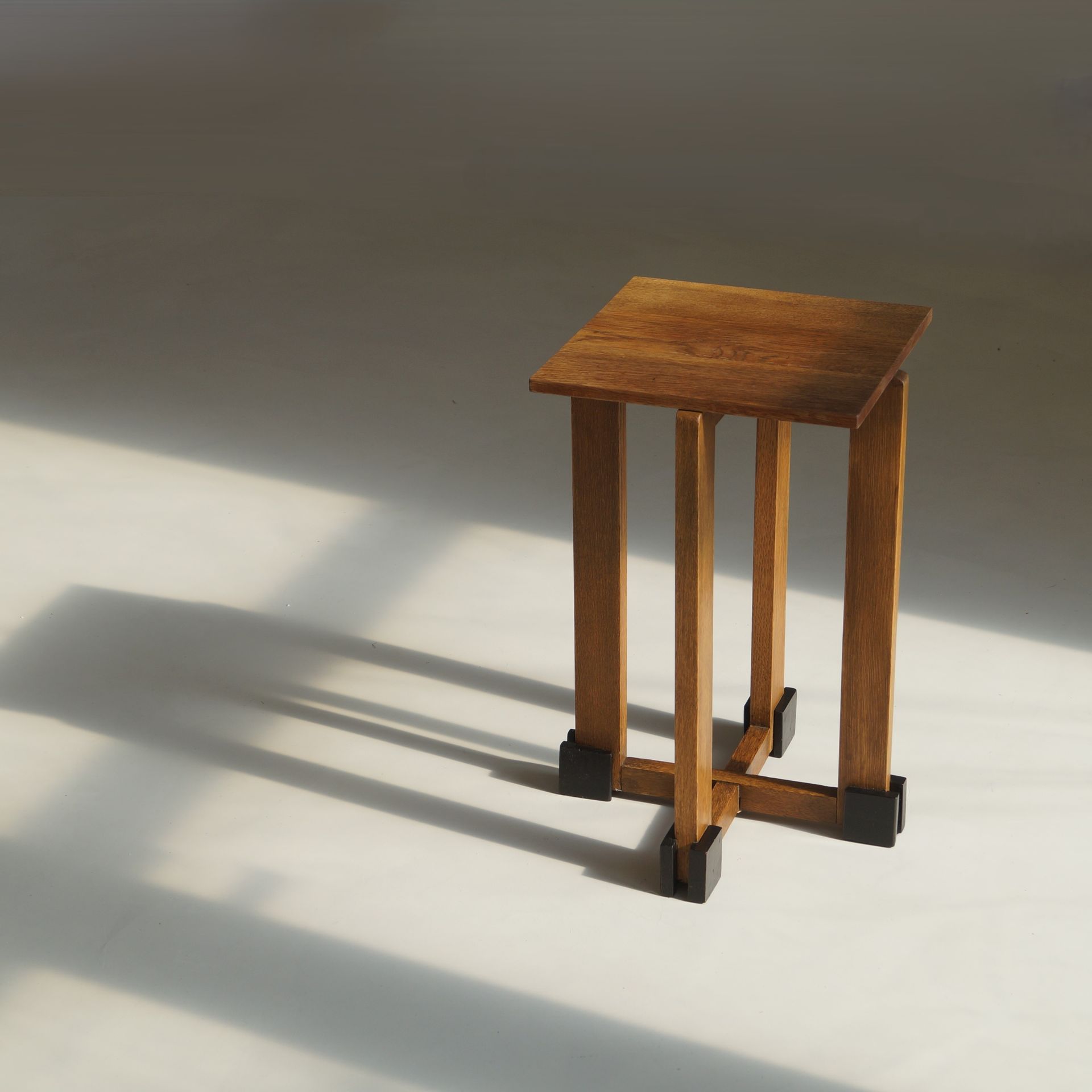 Dutch Art Deco Modernist Table, Jan den Drijver for ''De Stijl furnishings'', 1930s