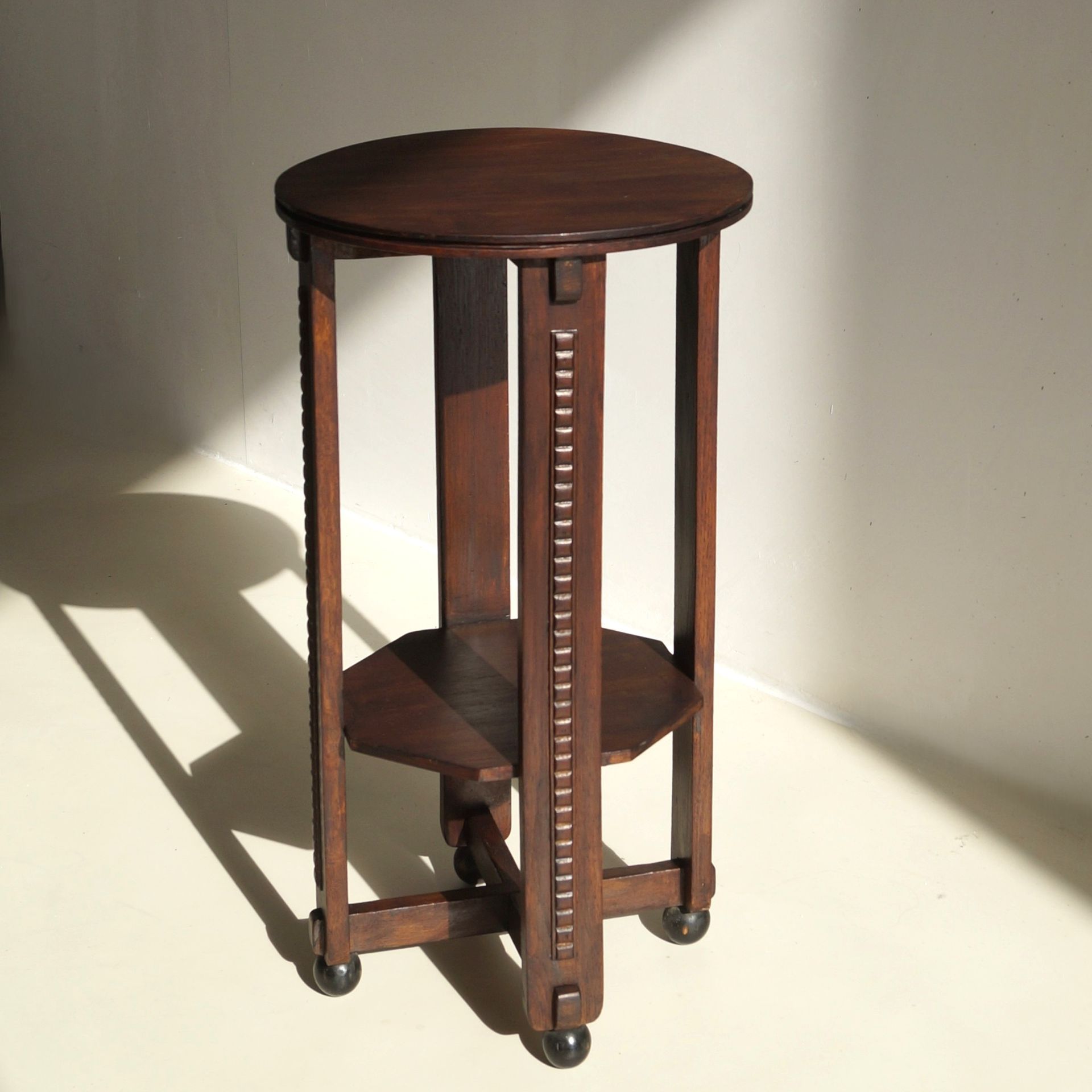 Dutch Art Deco Amsterdam School pedestal table,  1920s