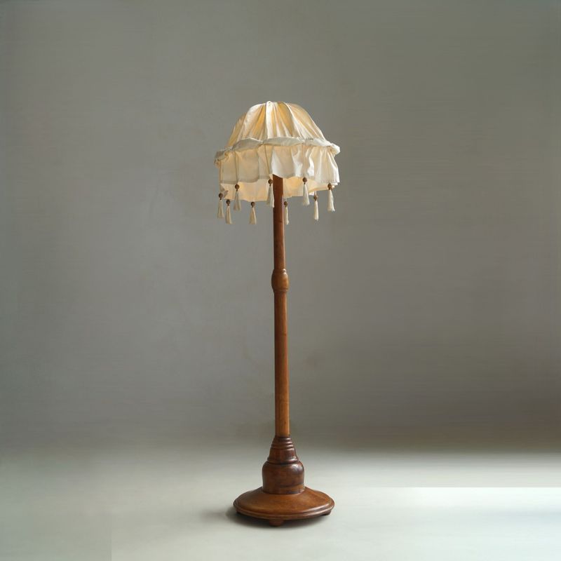 Antique Sculptural Dutch/Indonesian Art Deco floor lamp, 1920s