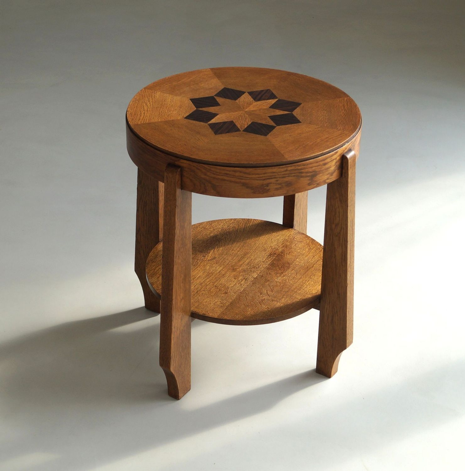Dutch Art Deco Amsterdam School occasional table, 1920s Dutch Art Deco Amsterdam School occasional table, 1920s