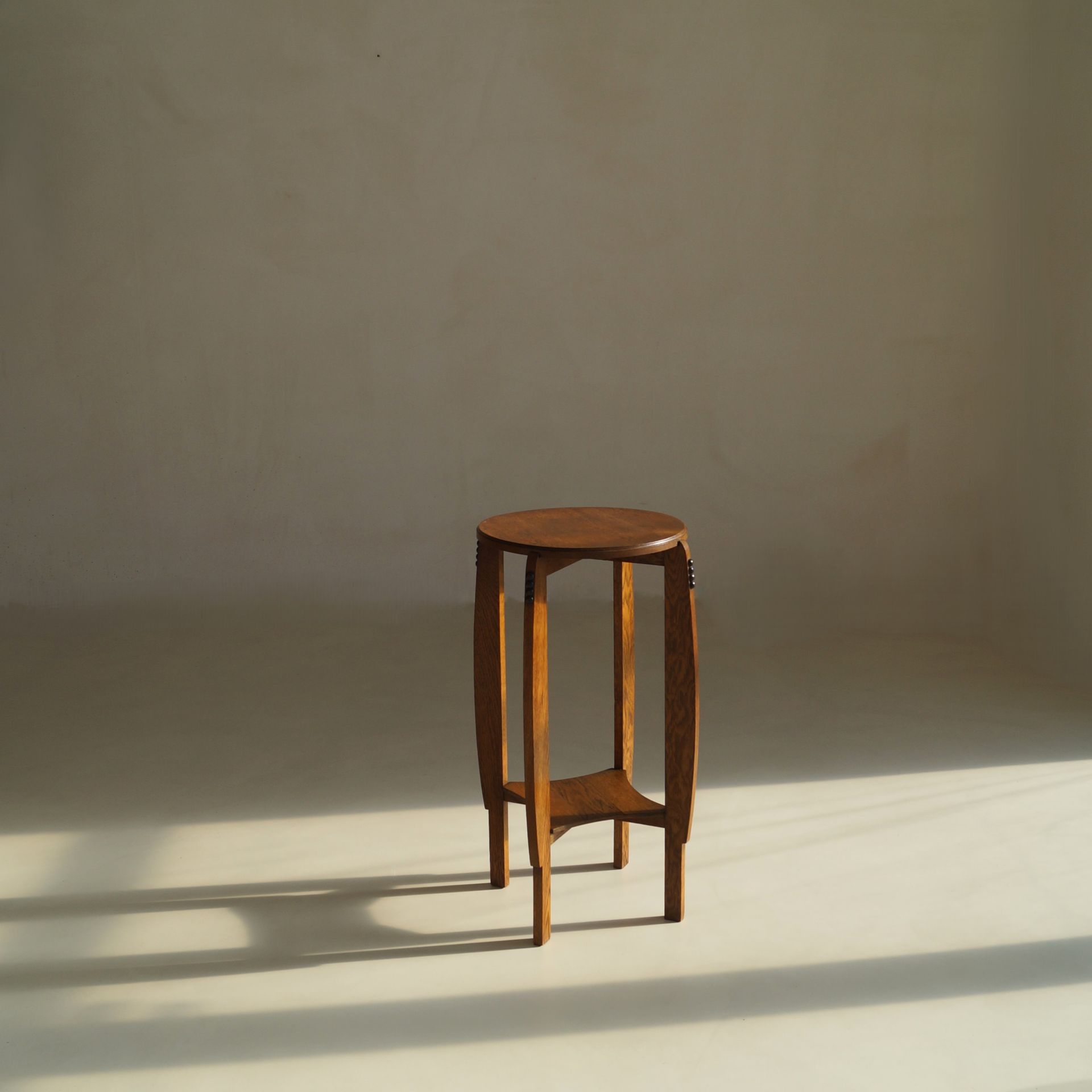 Dutch Art Deco Amsterdam School pedestal table, 1920s