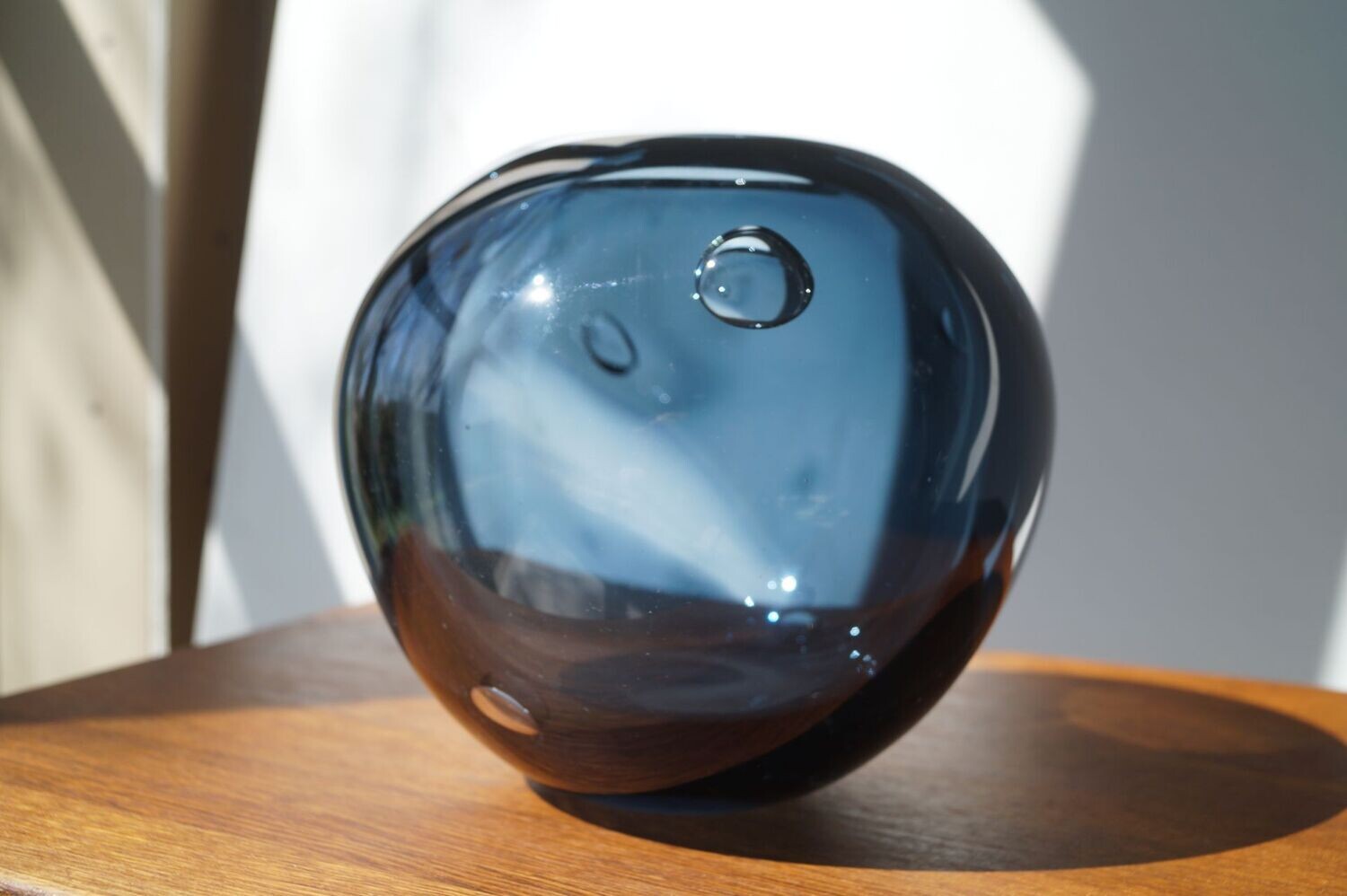 On Hold: Large Unica vase by Willem Heesen, 1980s