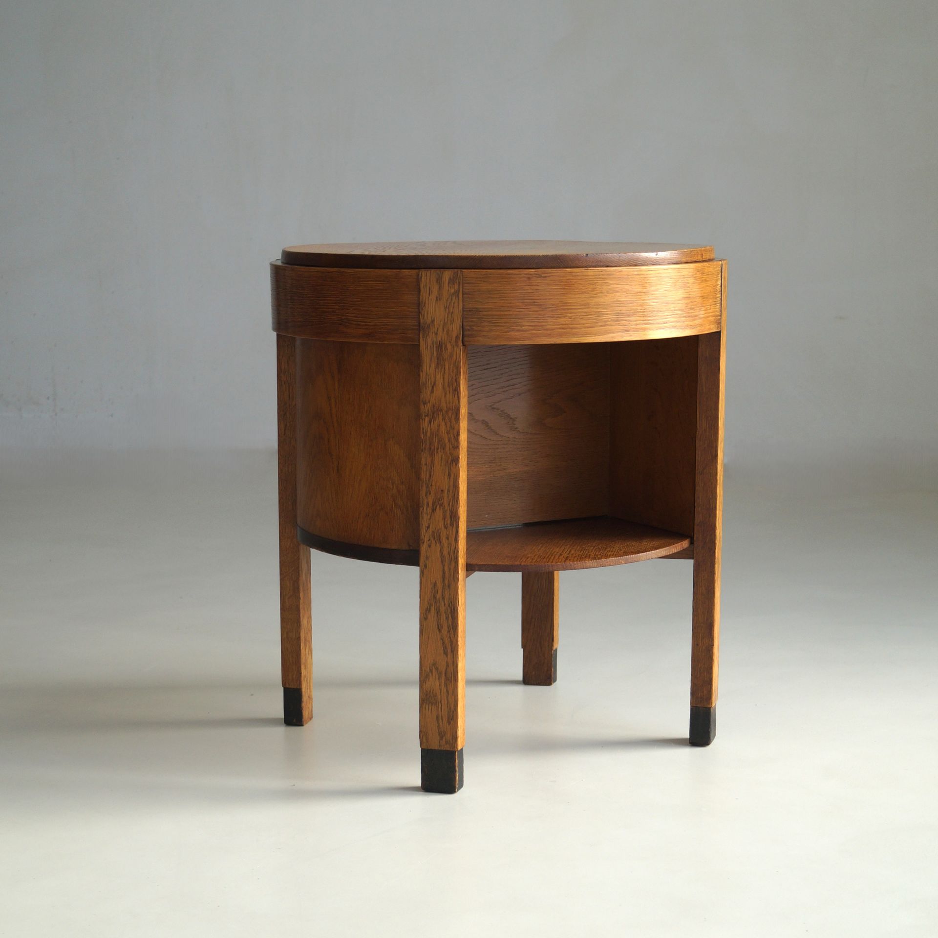 Dutch Art Deco The Hague School oak accent table with storage, 1920s