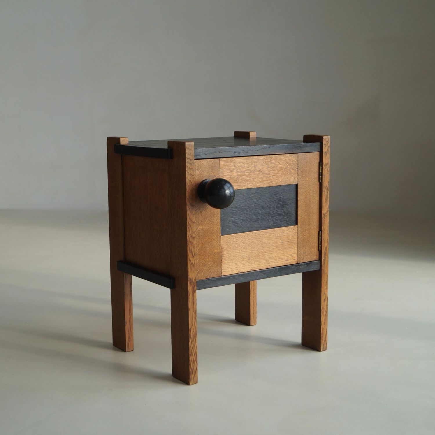 Dutch Art Deco Haagse School nightstand  or cupboard by Cor Alons, ca. 1925
