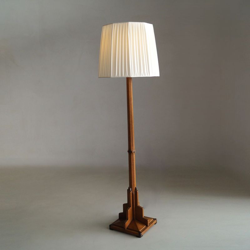 Dutch Art Deco Amsterdam School Floor Lamp in oak and macassar ebony, 1920s