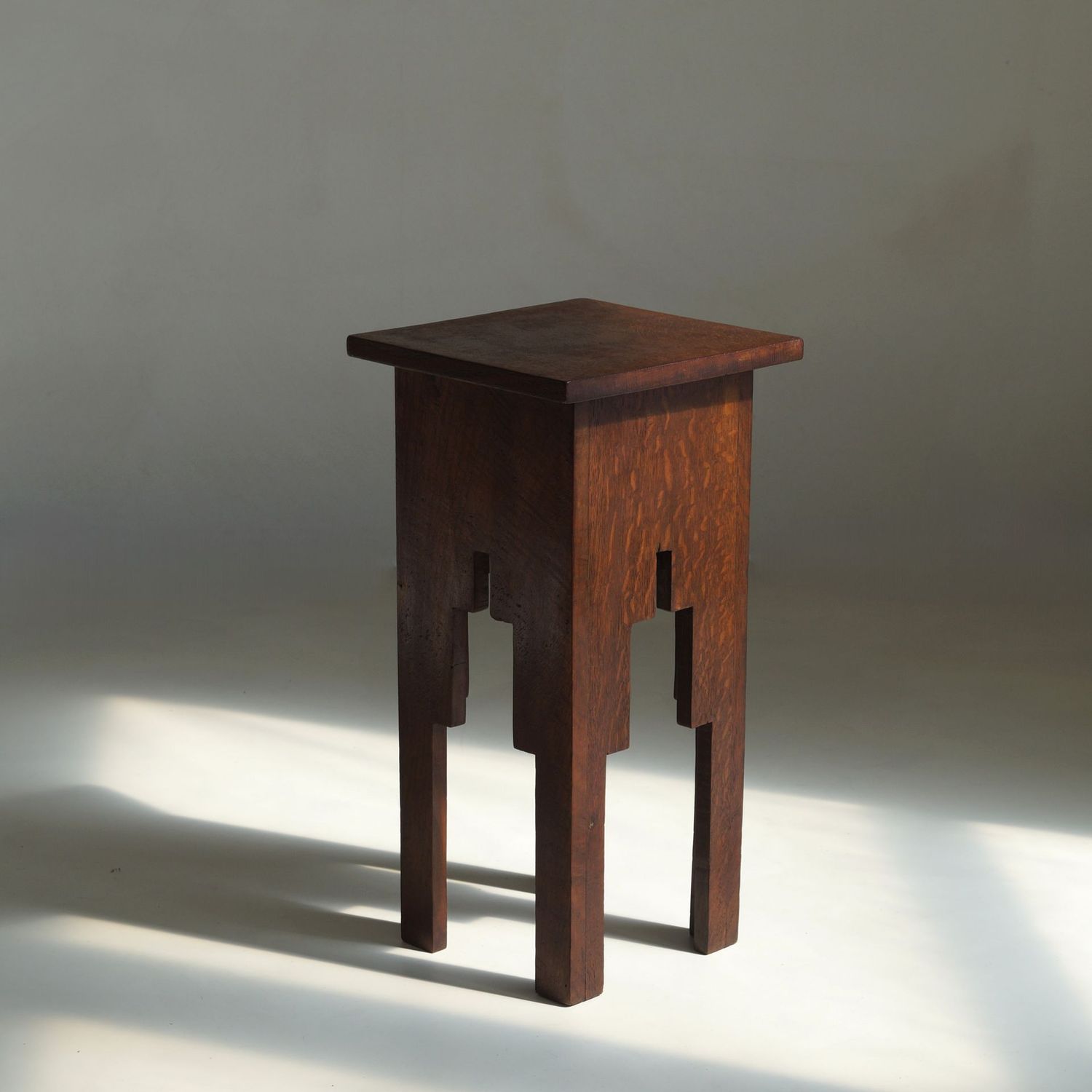 Dutch Art Deco accent table with a modernist and architectural design, 1920s