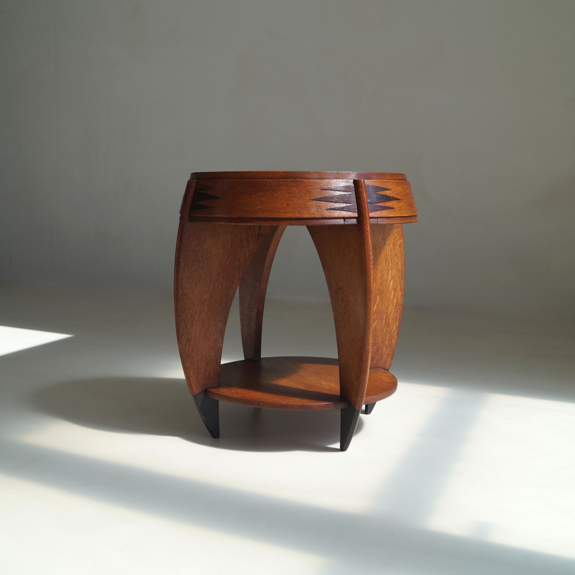 Dutch Art Deco Amsterdam School Side Table nr.301  by P.E.L. Izeren, 1920s