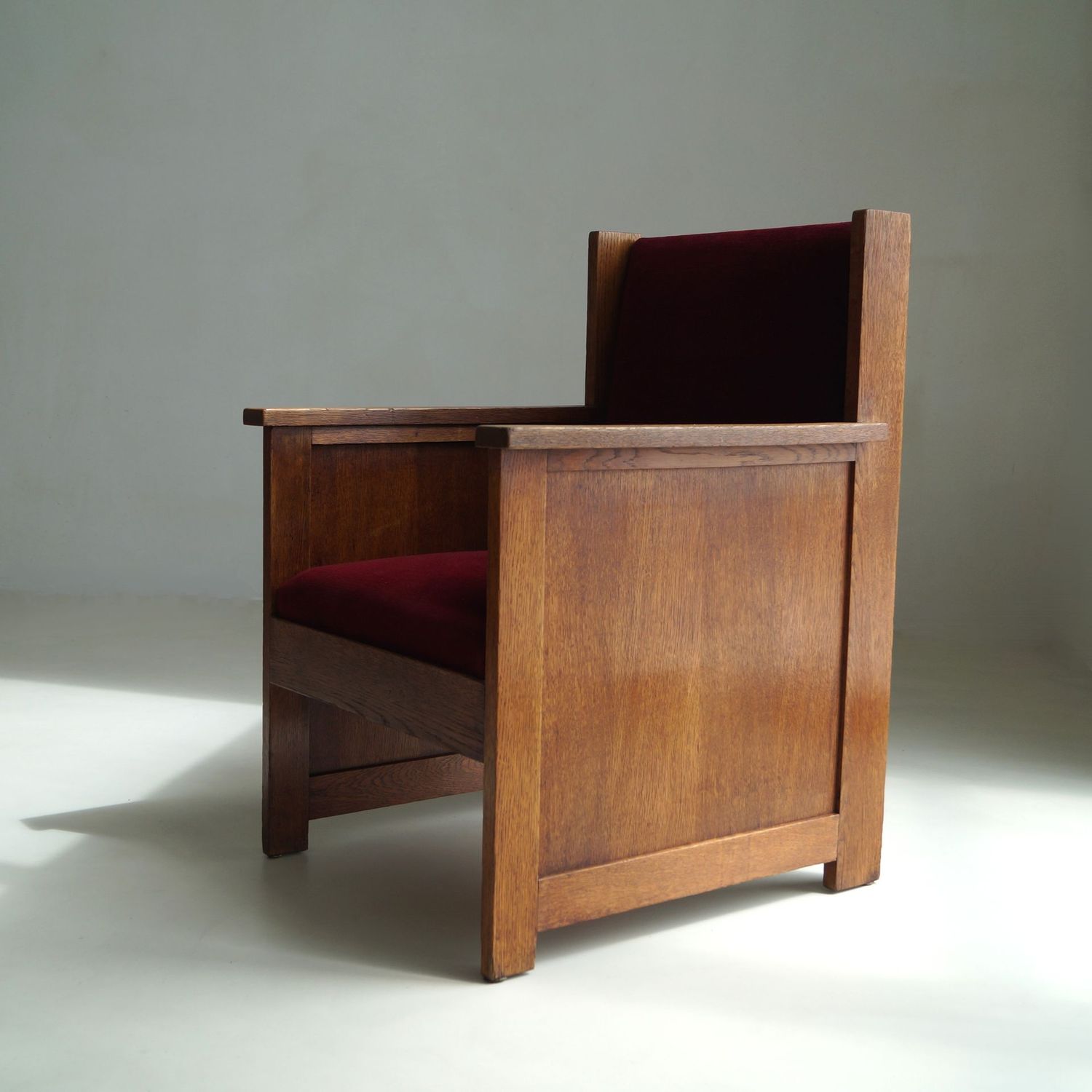 Dutch Art Deco Hague School modernist armchair, 1920s