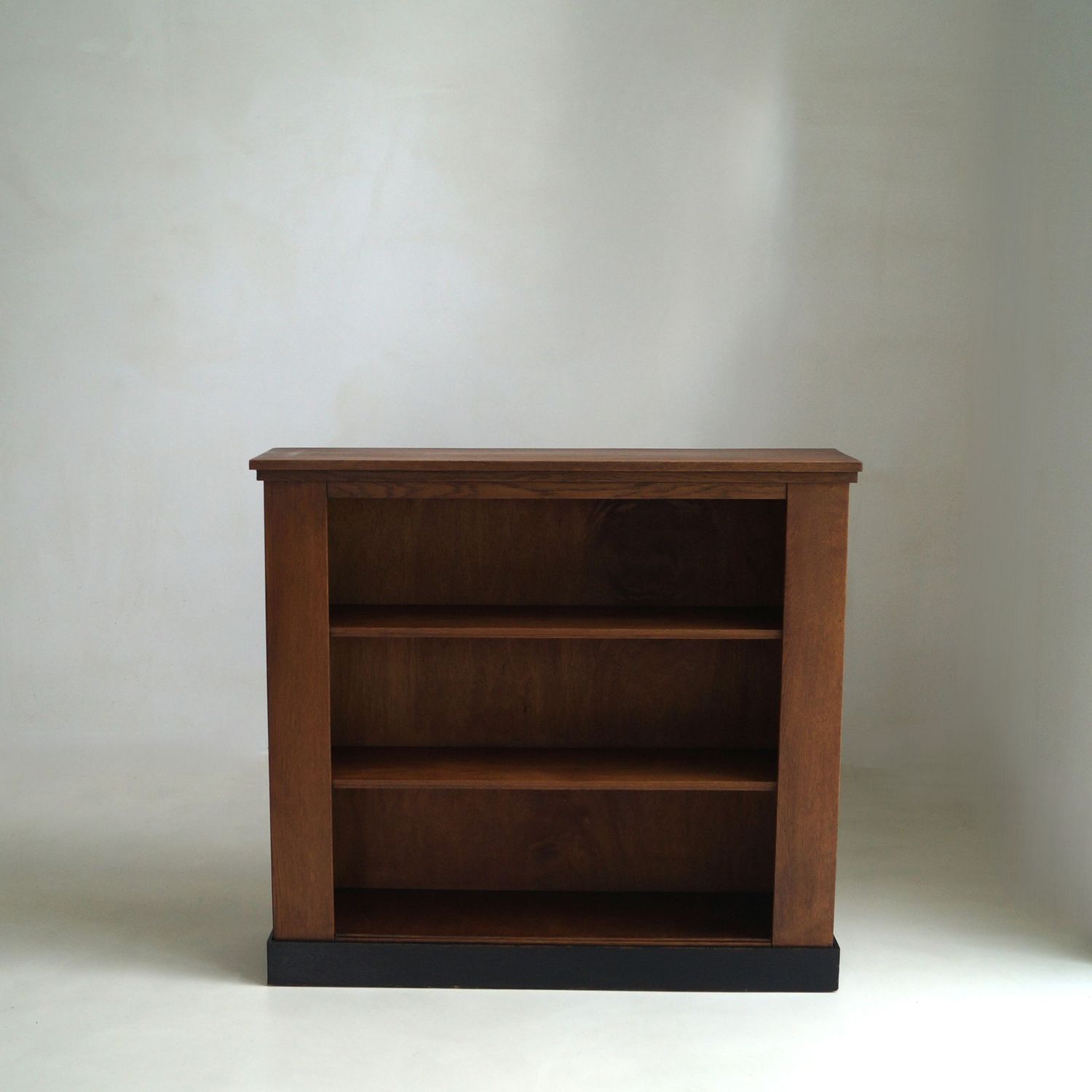 Perfectly Proportioned Dutch Art Deco Bookcase, 1920s Perfectly Proportioned Dutch Art Deco Bookcase, 1920s
