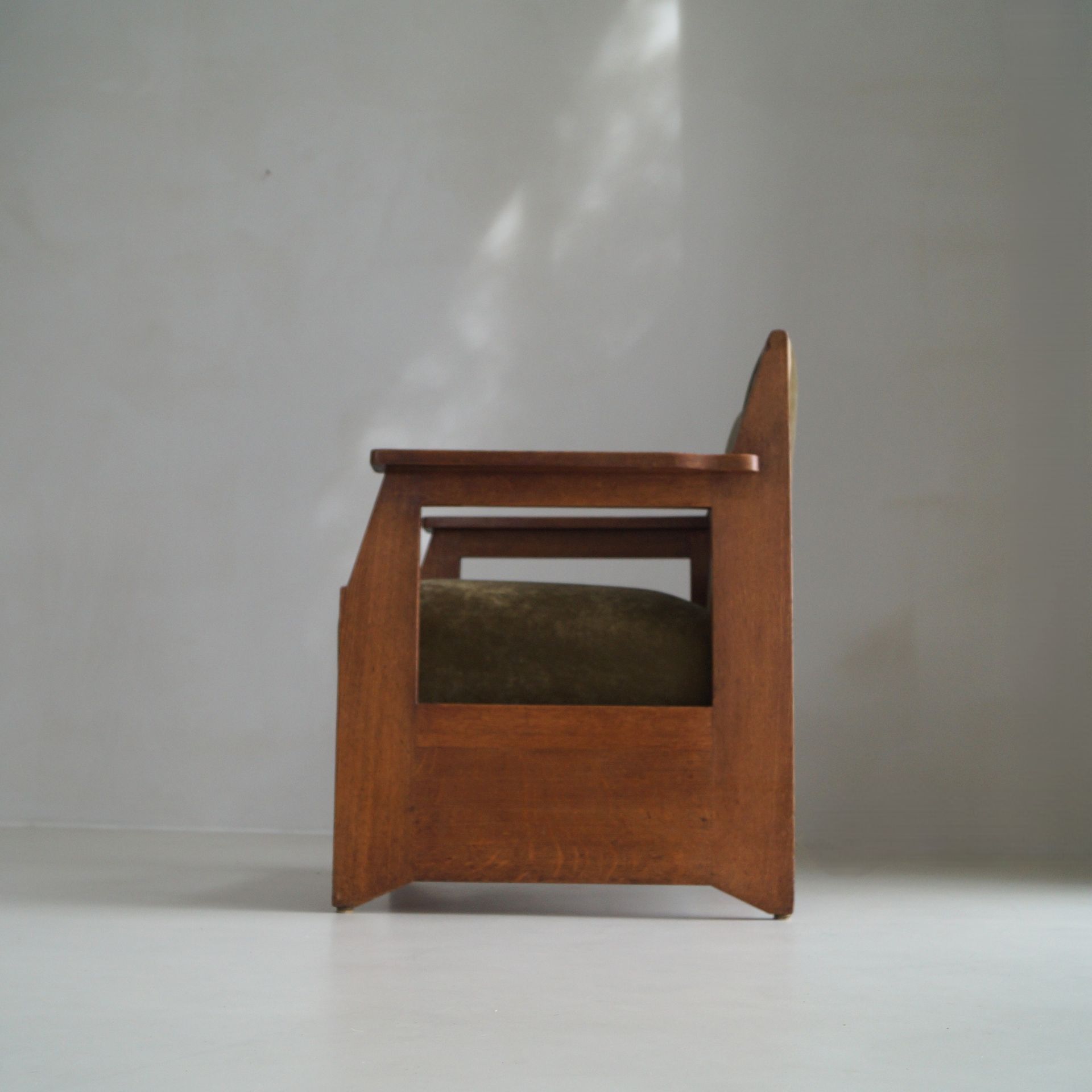 Dutch Art Deco Haagse School armchair by Hendrik Wouda for Pander, 1924