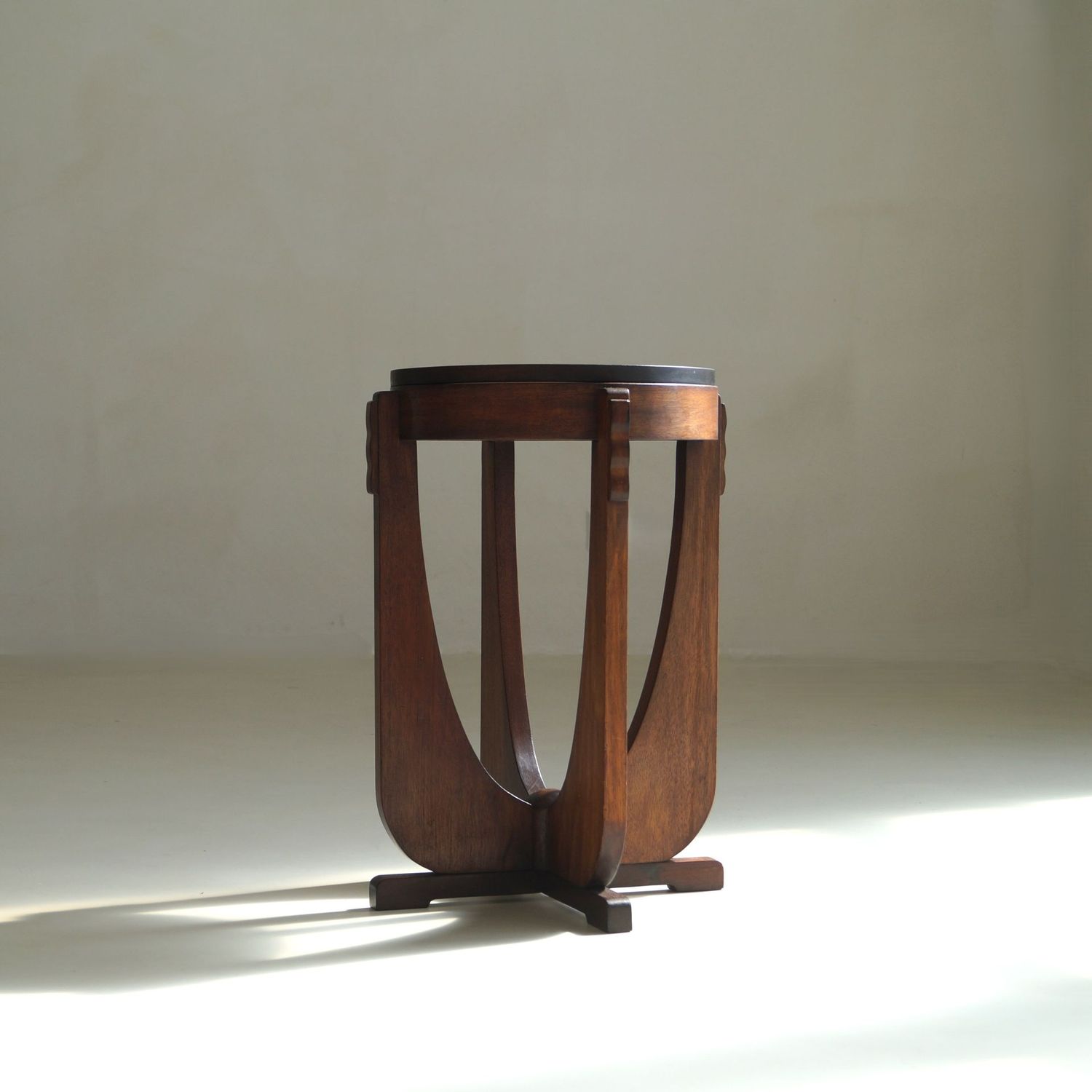 Dutch Art Deco Amsterdam School accent table with macassar ebony details, 1920s