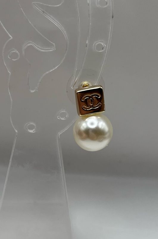 Designer’d Square CC Stud Pearl Earrings