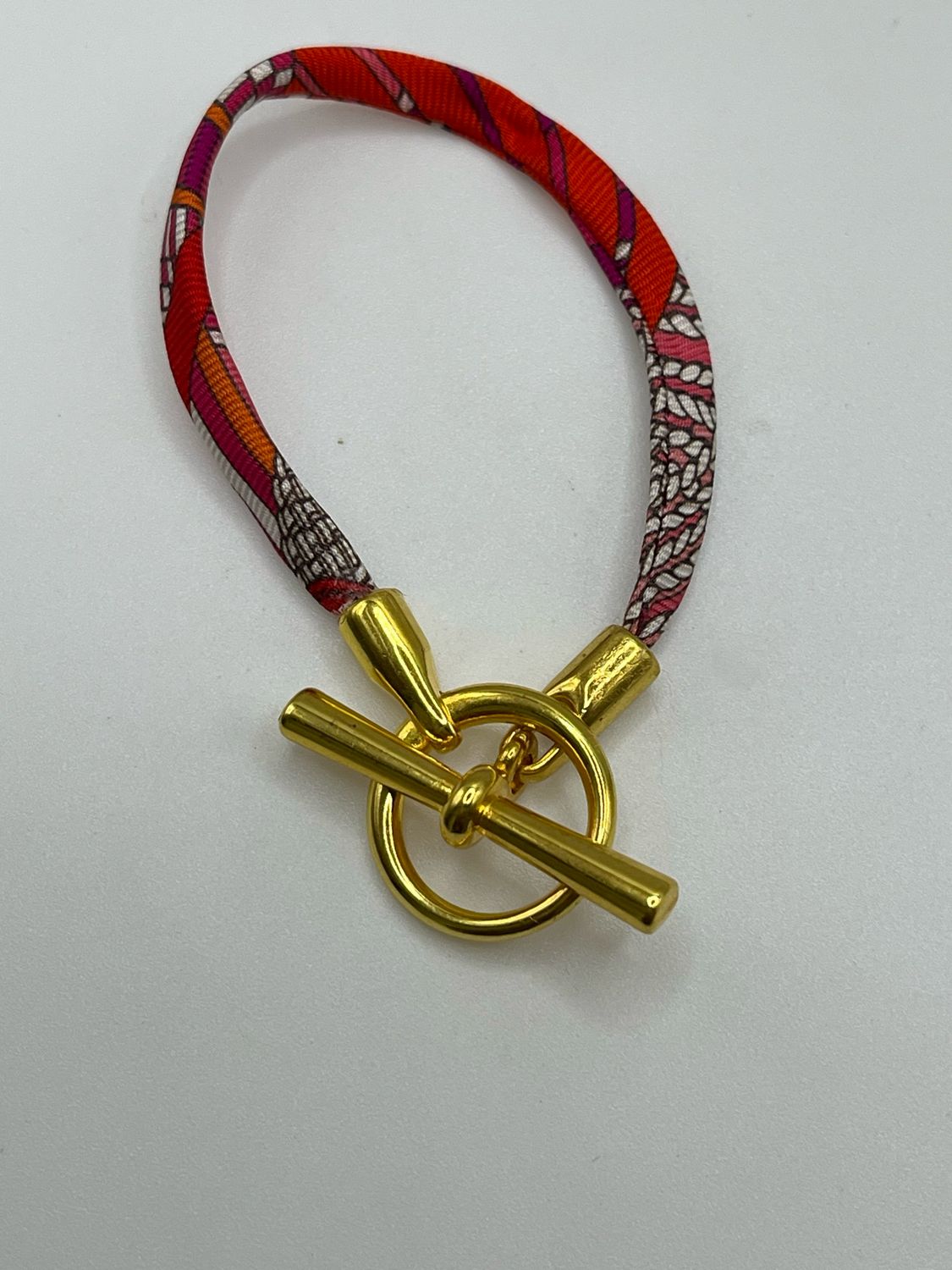 Designer’d Hermés Silk Twilly Toggle Bracelet 16cm