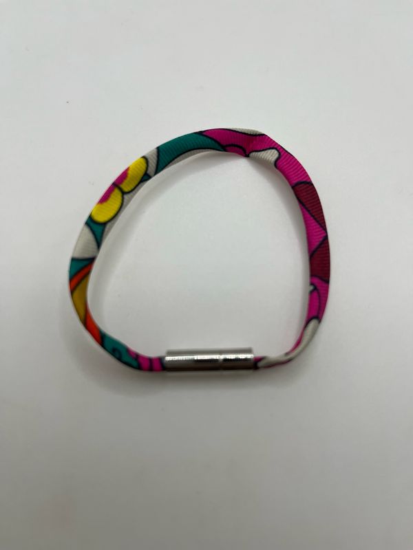 Designer’d Hermes Twilly Silk Bracelet