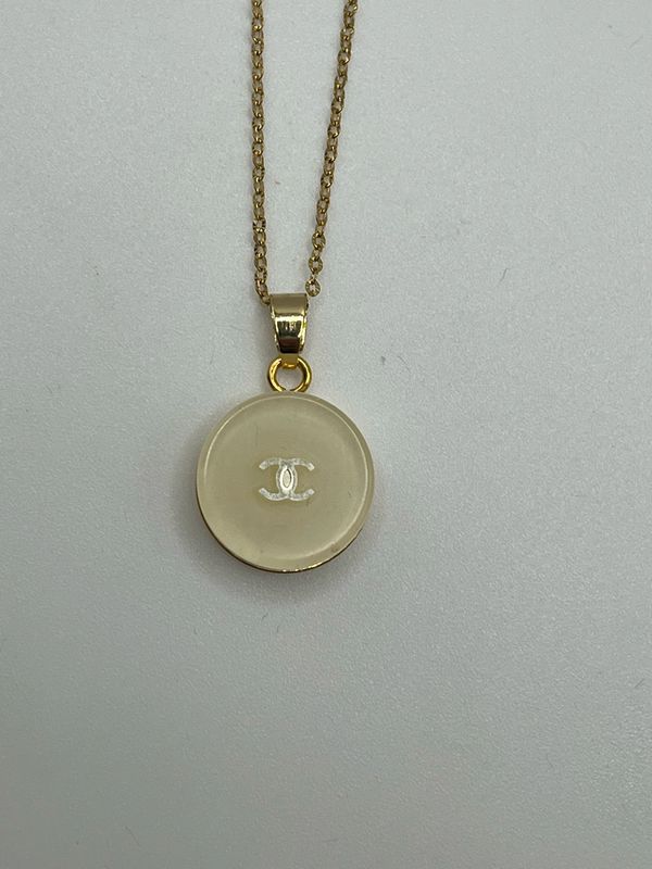 Designer’d Pearly Chanel Button Pendant