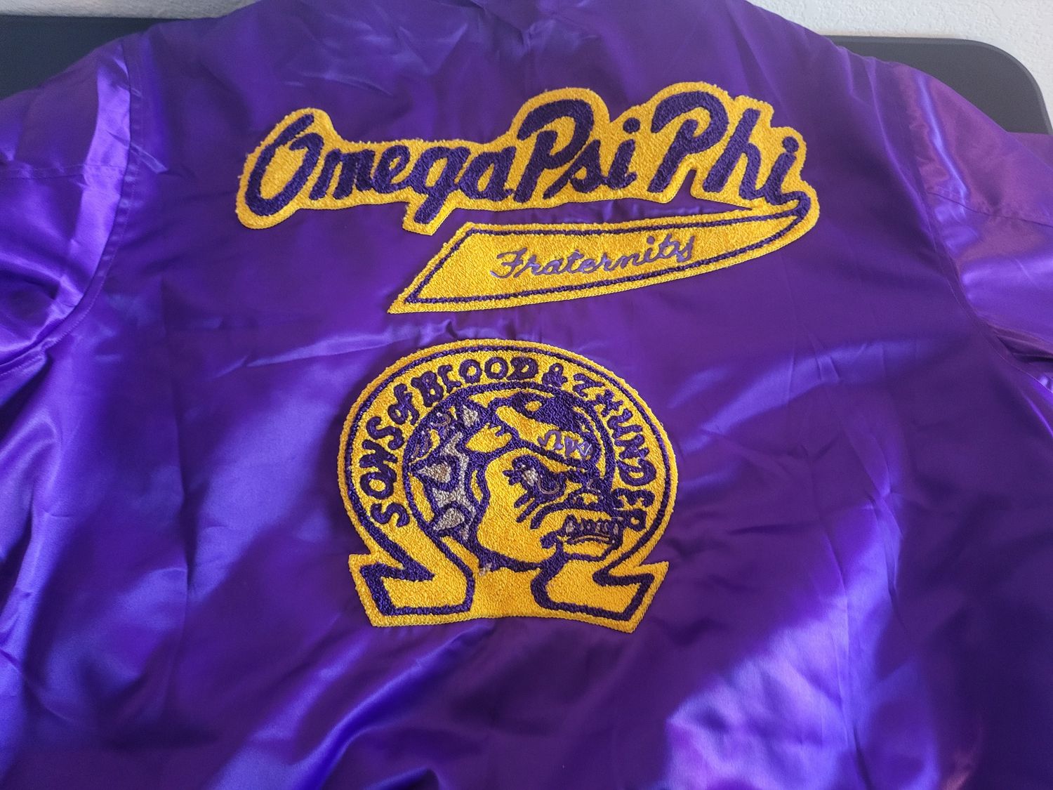 Que Slay Bomber jacket(Purple)