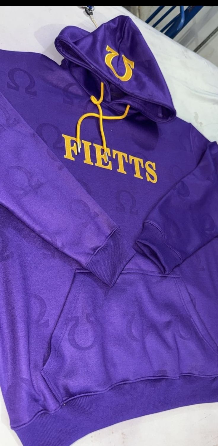 FIETTS embroided Ω Branded sweatshirt:                                        Runs small please order ONE size up