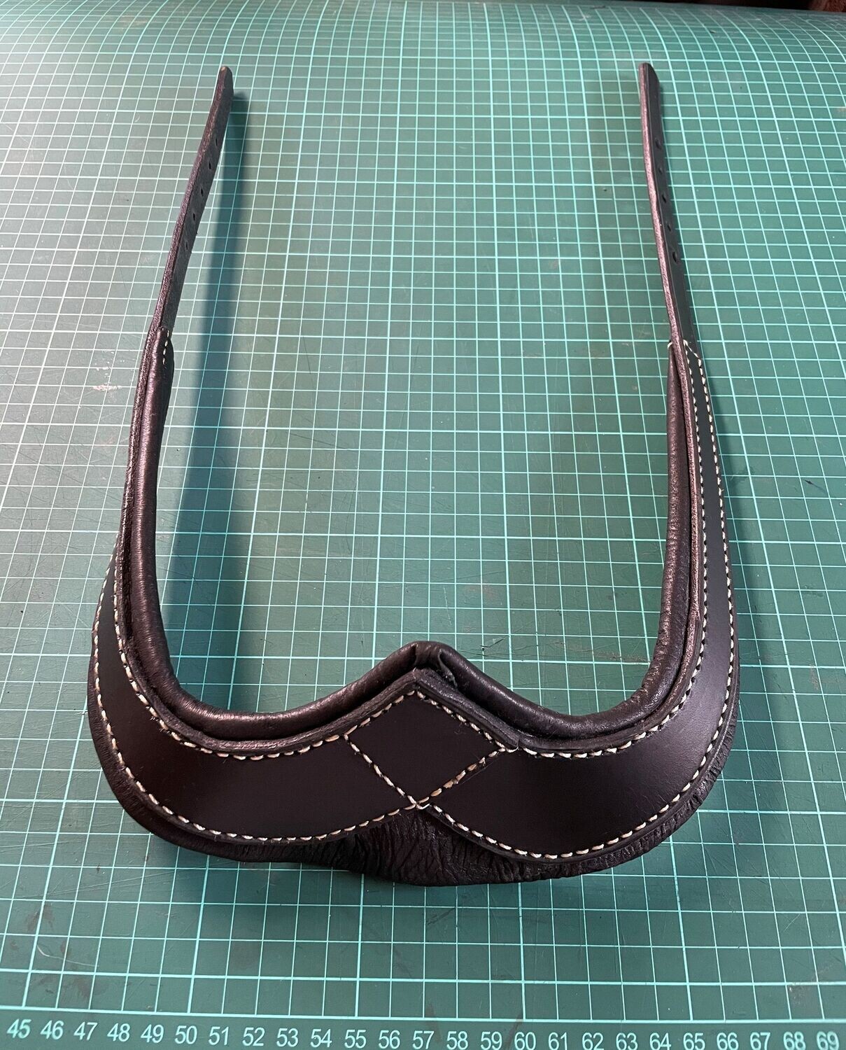 Ergonomisches Leder Genick Stück