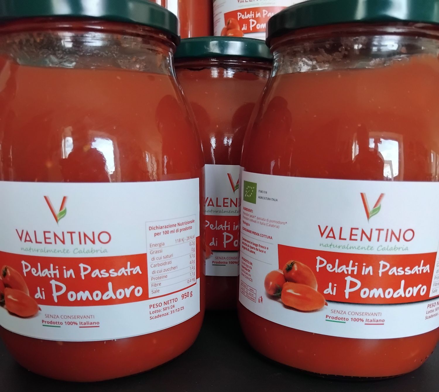 TOMATSAUS MED SKRELLET &quot;PELATI&quot; TOMATOER 0,5 LT