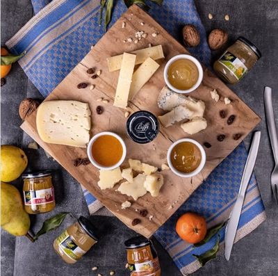 SØT-SPICY FIKENSAUS