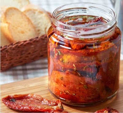 KRYDREDE TØRKEDE TOMATER - VILLA REALE