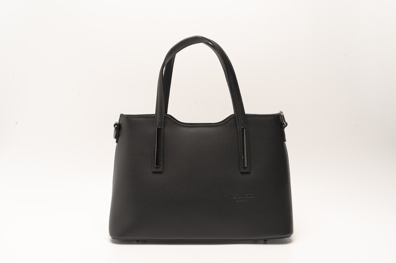 Borsa in pelle alla moda