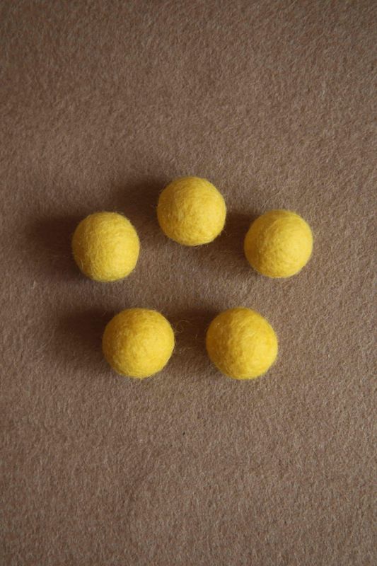 Viltballen 2 cm | per 5 stuks