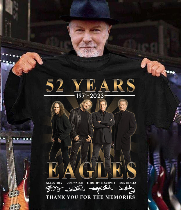 52 Years 1971-2023 Eagles thank You for the memories signatures shirt
