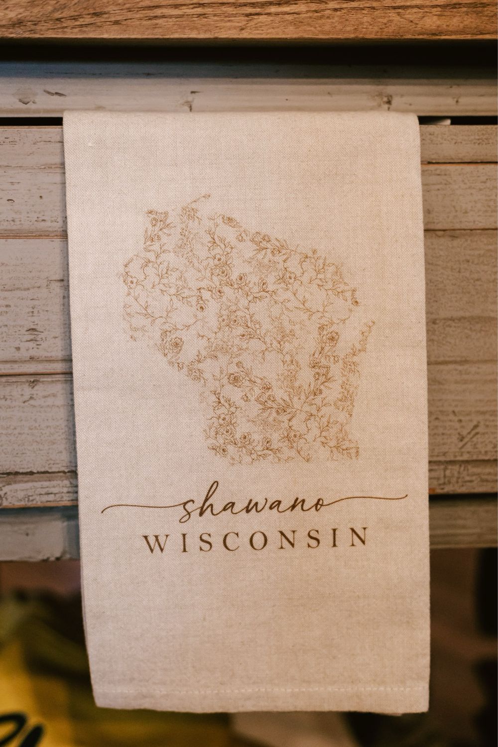 Towel Vintage Floral Wisconsin