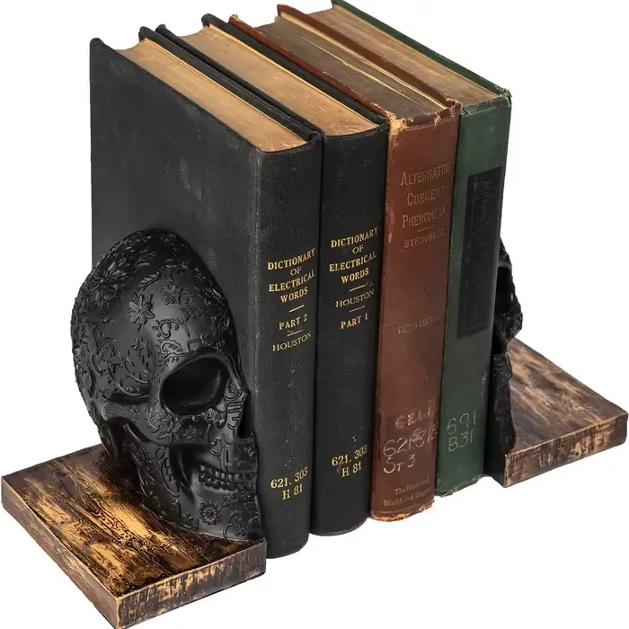 HWN Skull Bookends
