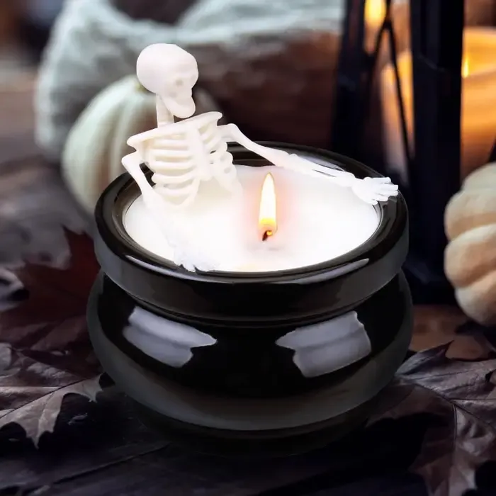 HWN Skeleton In Candle