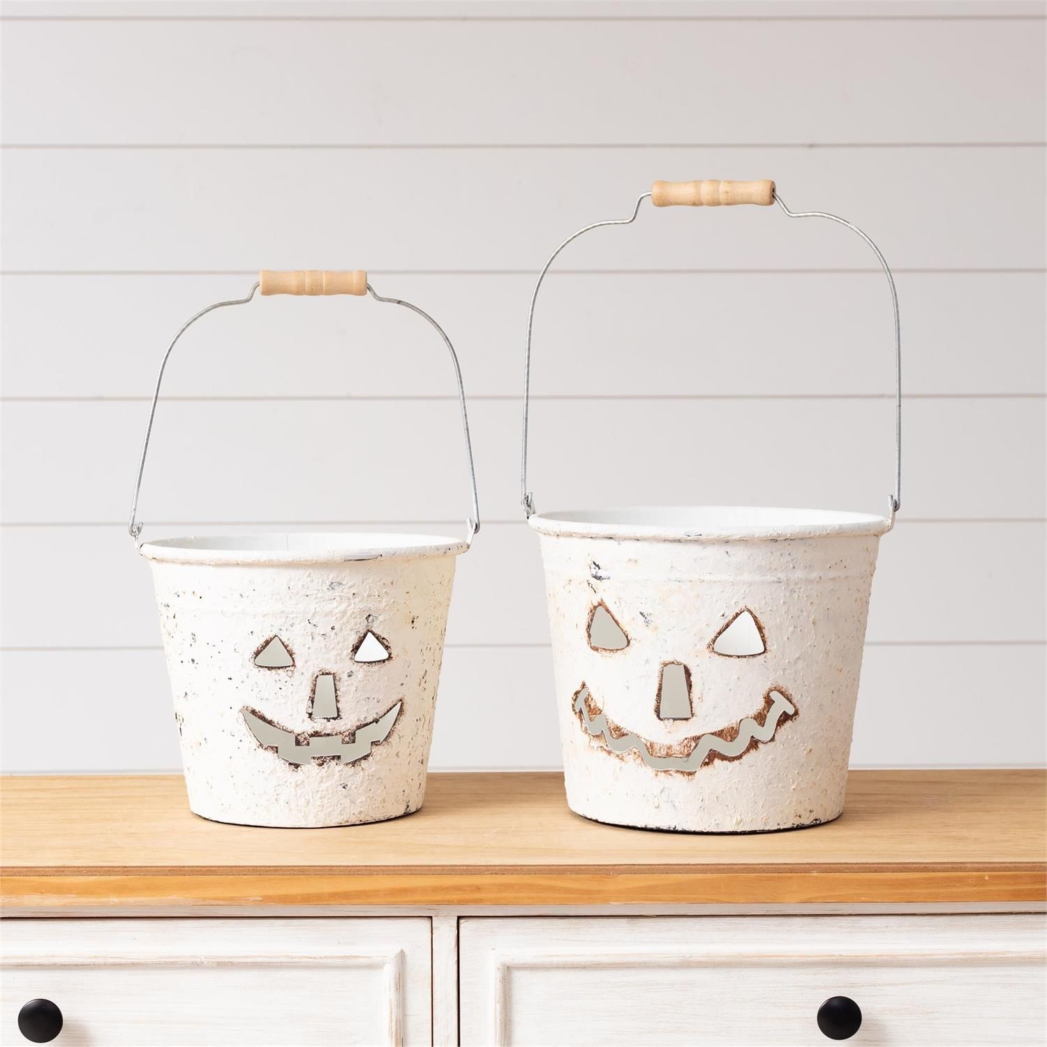 HWN Metal Jack O'Lantern White Large