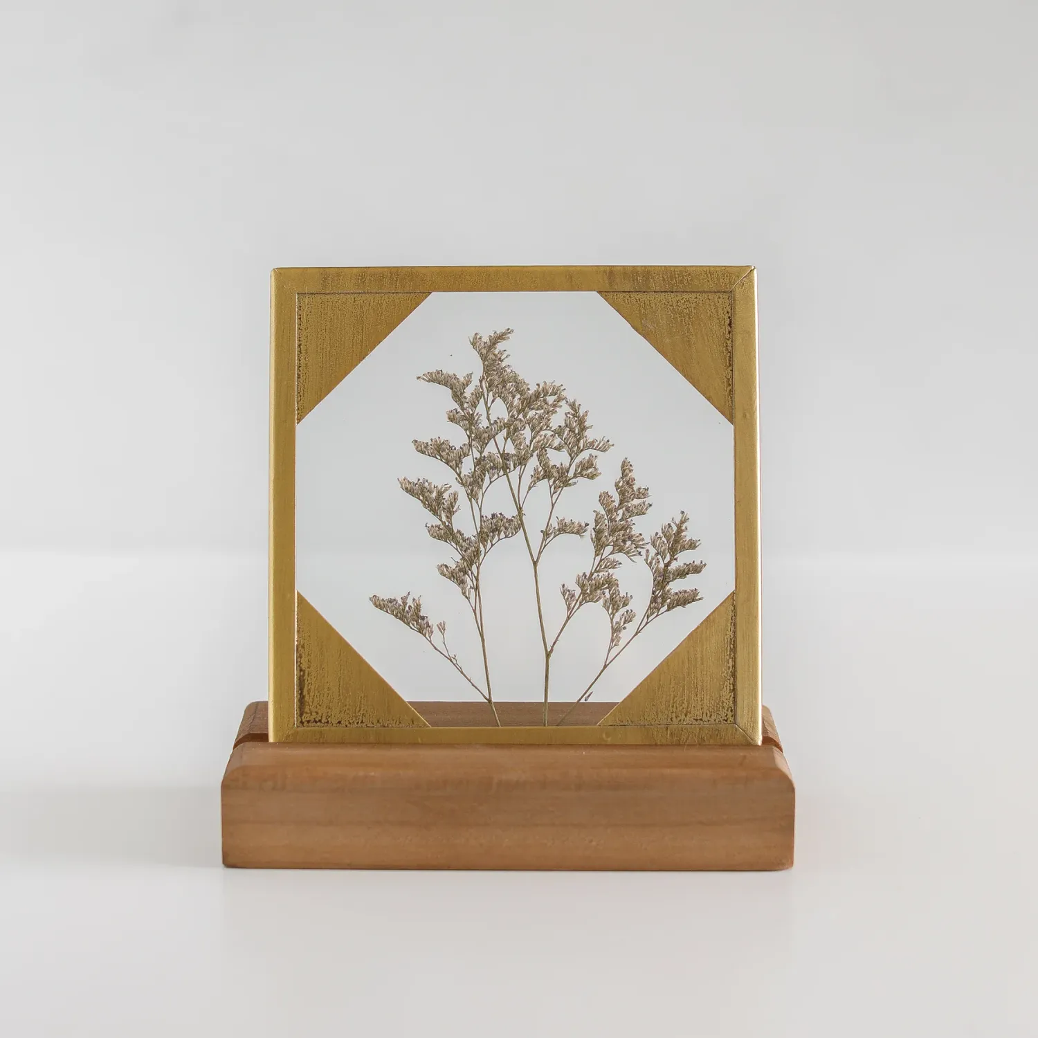 6.25" Pressed Flower Tabletop Frame