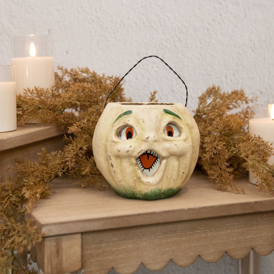 HWN 5" White Jack O'Lantern Choir Boy