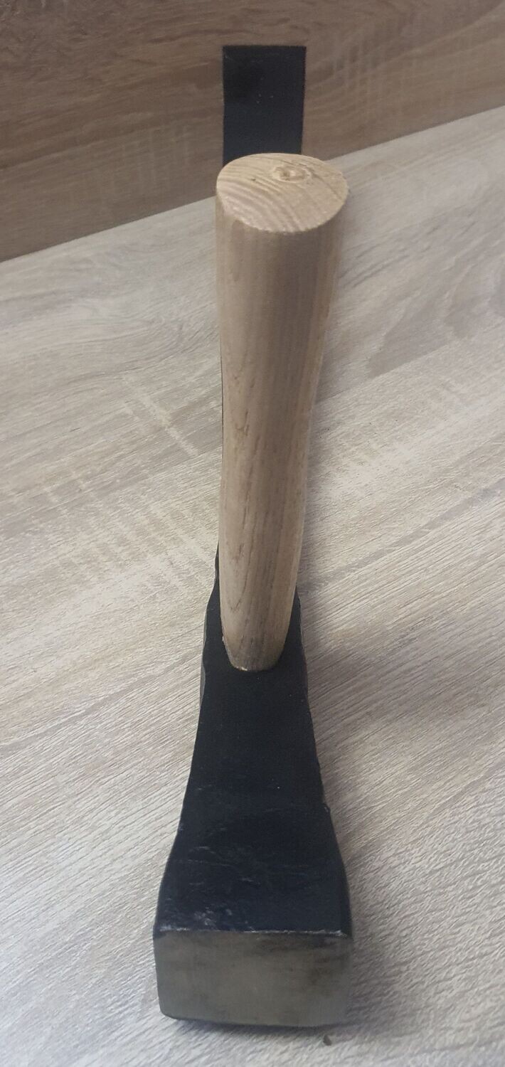 Pflasterhammer mit Eschenstiel und extra langer Finne