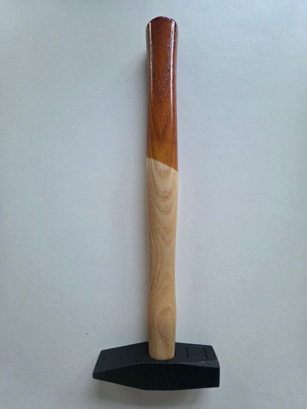 Schlosserhammer mit Eschenstiel 200g