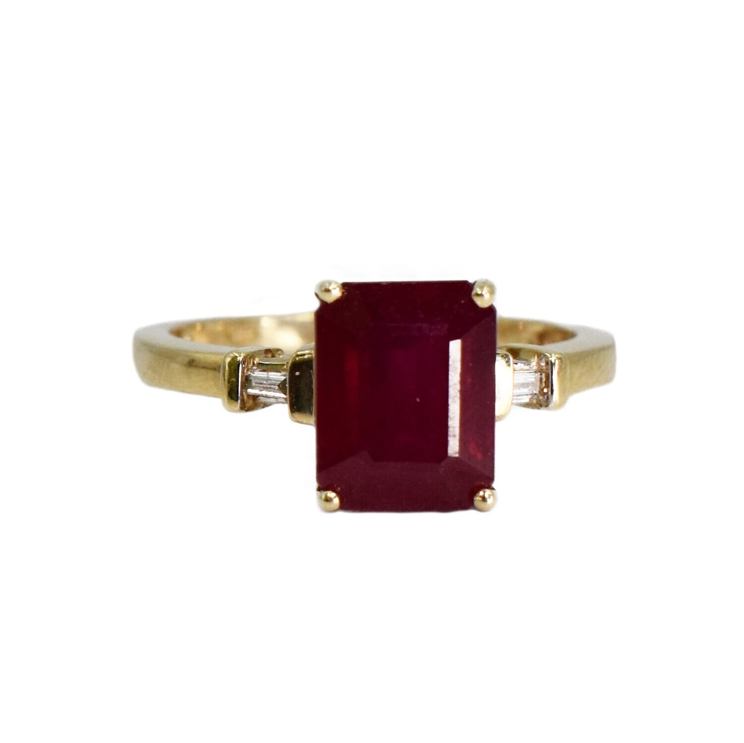Anillo Rubí y Diamantes