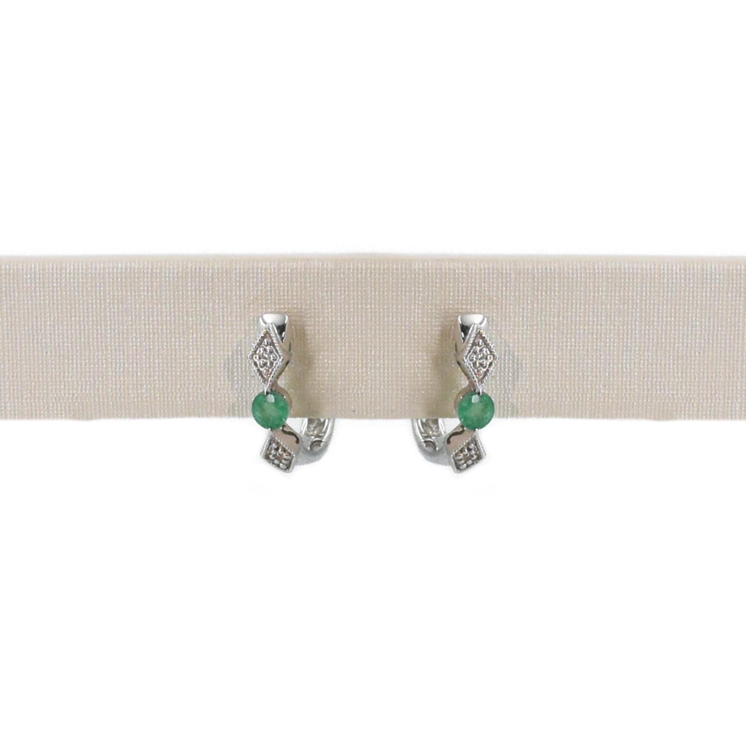 Aretes Huggies Esmeralda y Diamantes