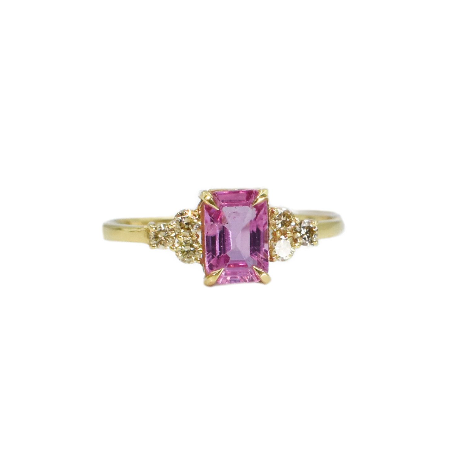 Anillo Zafiro Rosa y Diamantes Amarillos