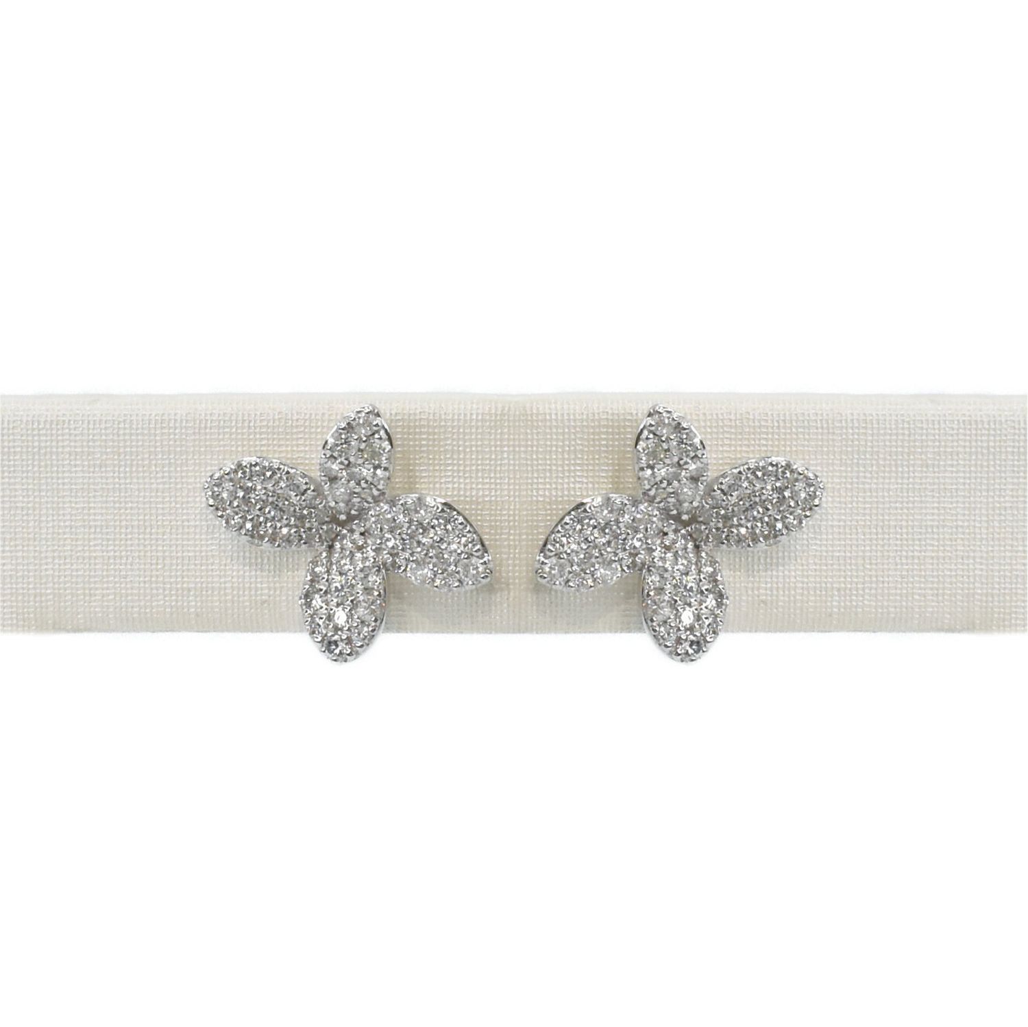 Aretes Flor Diamantes
