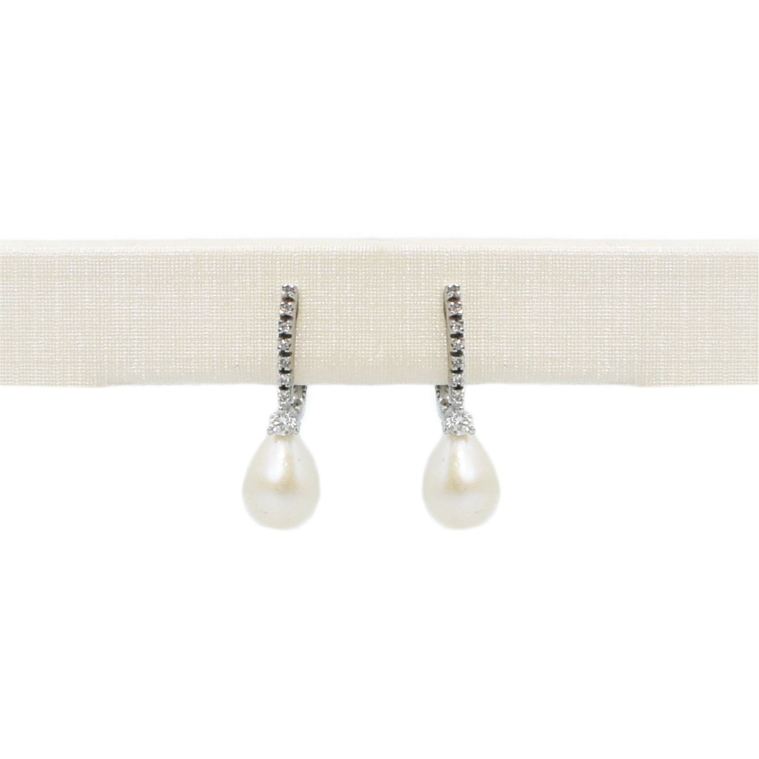 Aretes Perla y Diamantes
