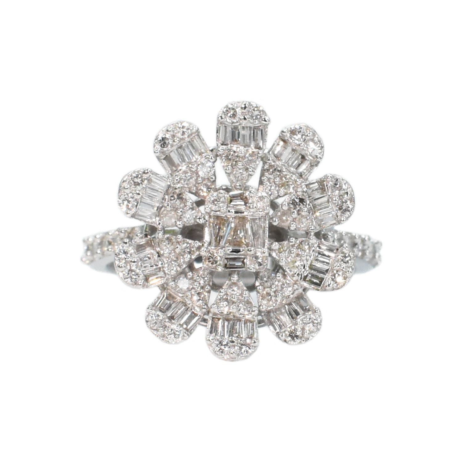 Anillo Flor Grande Diamantes