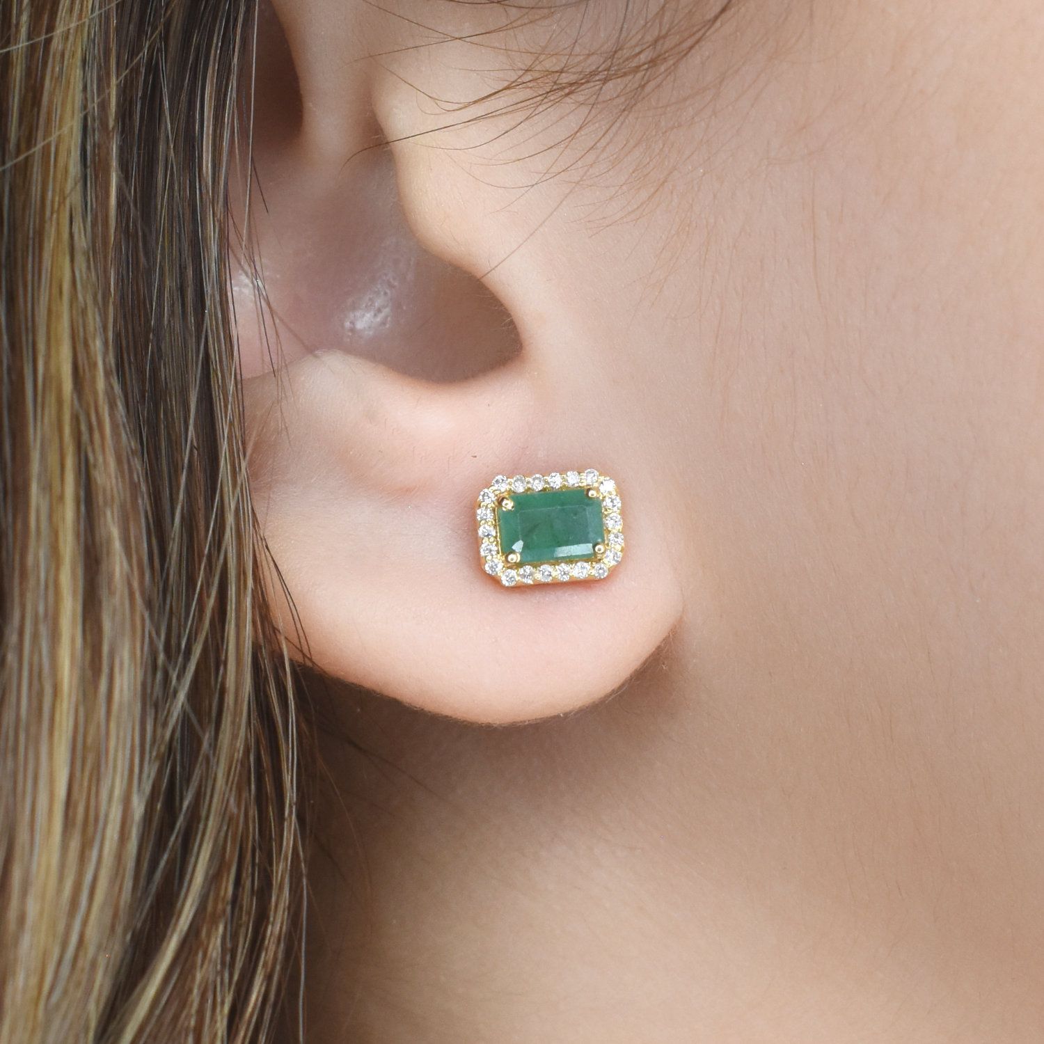 Aretes Esmeraldas y Diamantes