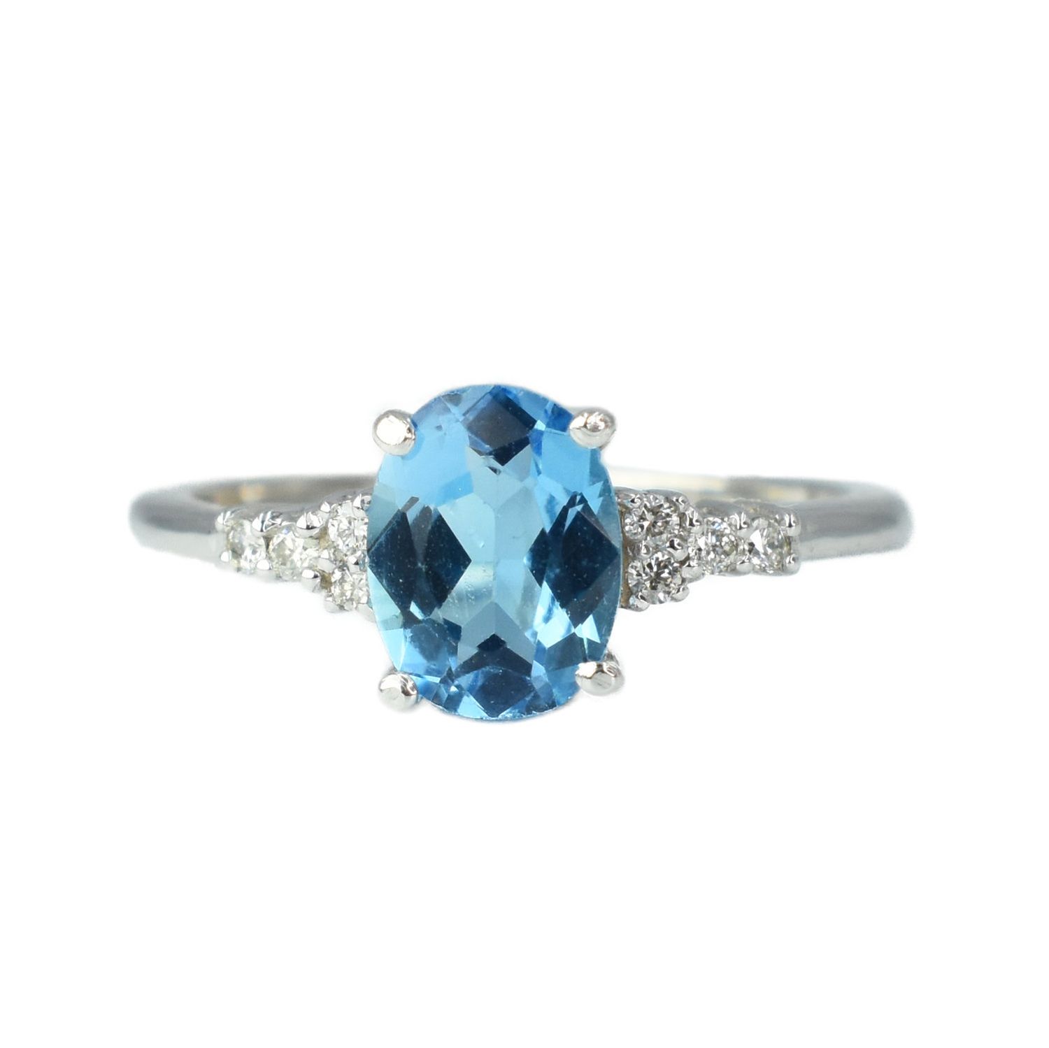 Anillo Topacio Azul y Diamantes