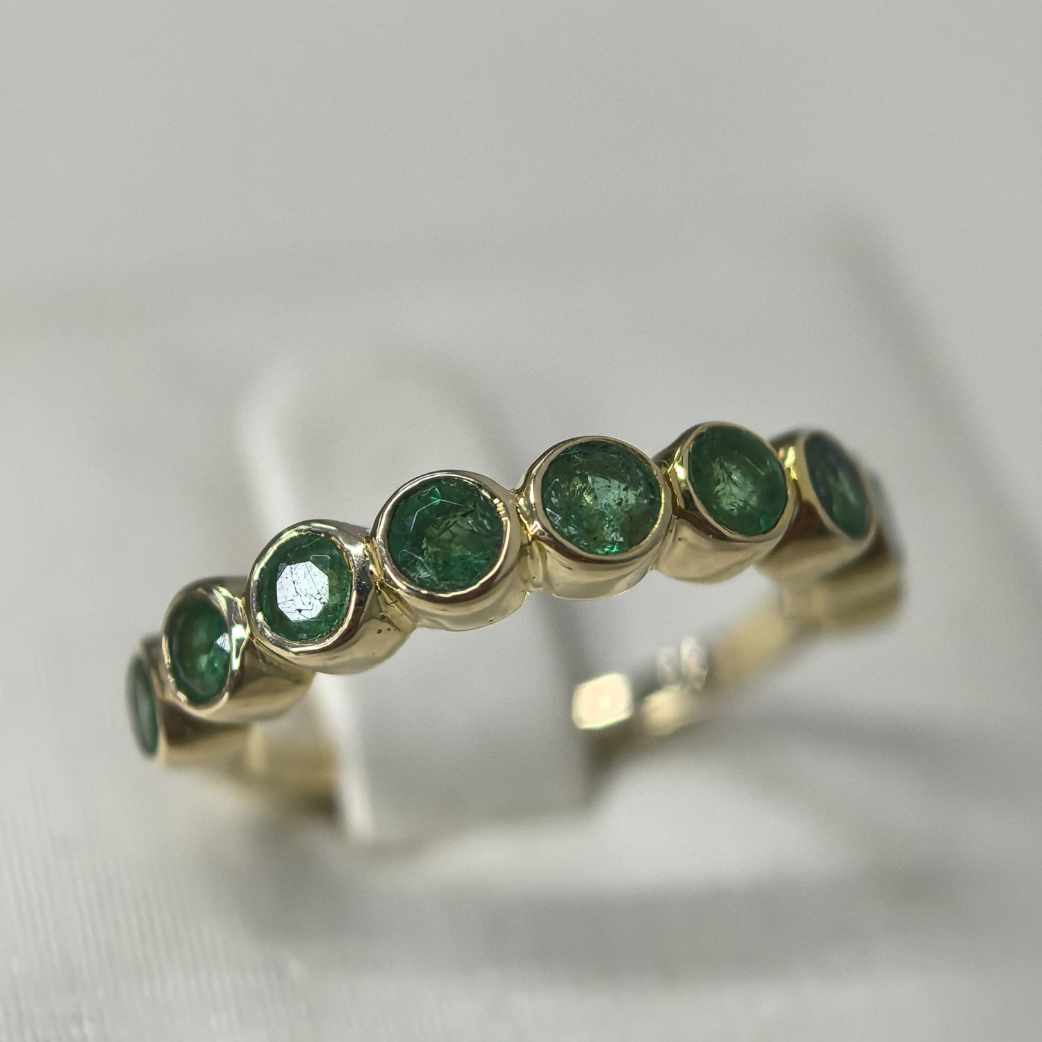 ​Anillo Churumbela Esmeraldas Biseladas