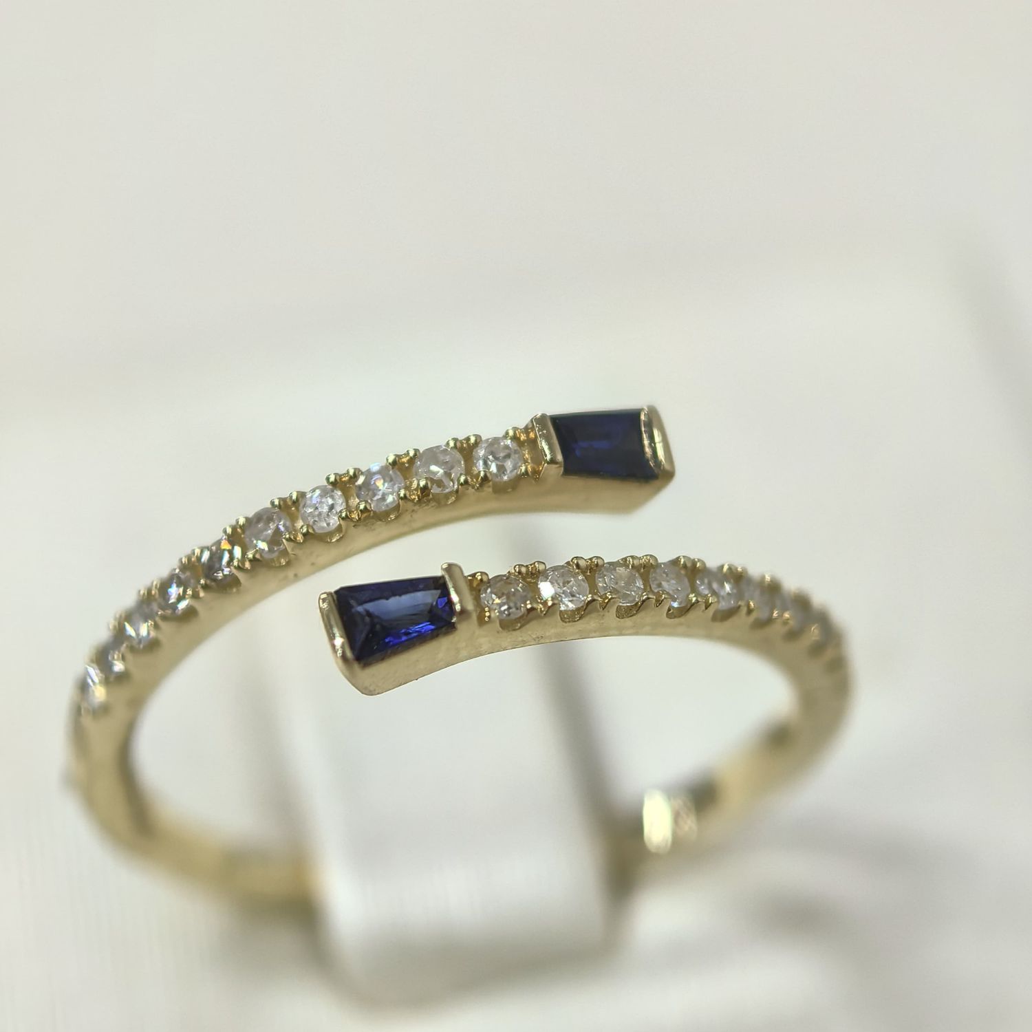 Anillo Zafiros y Diamantes