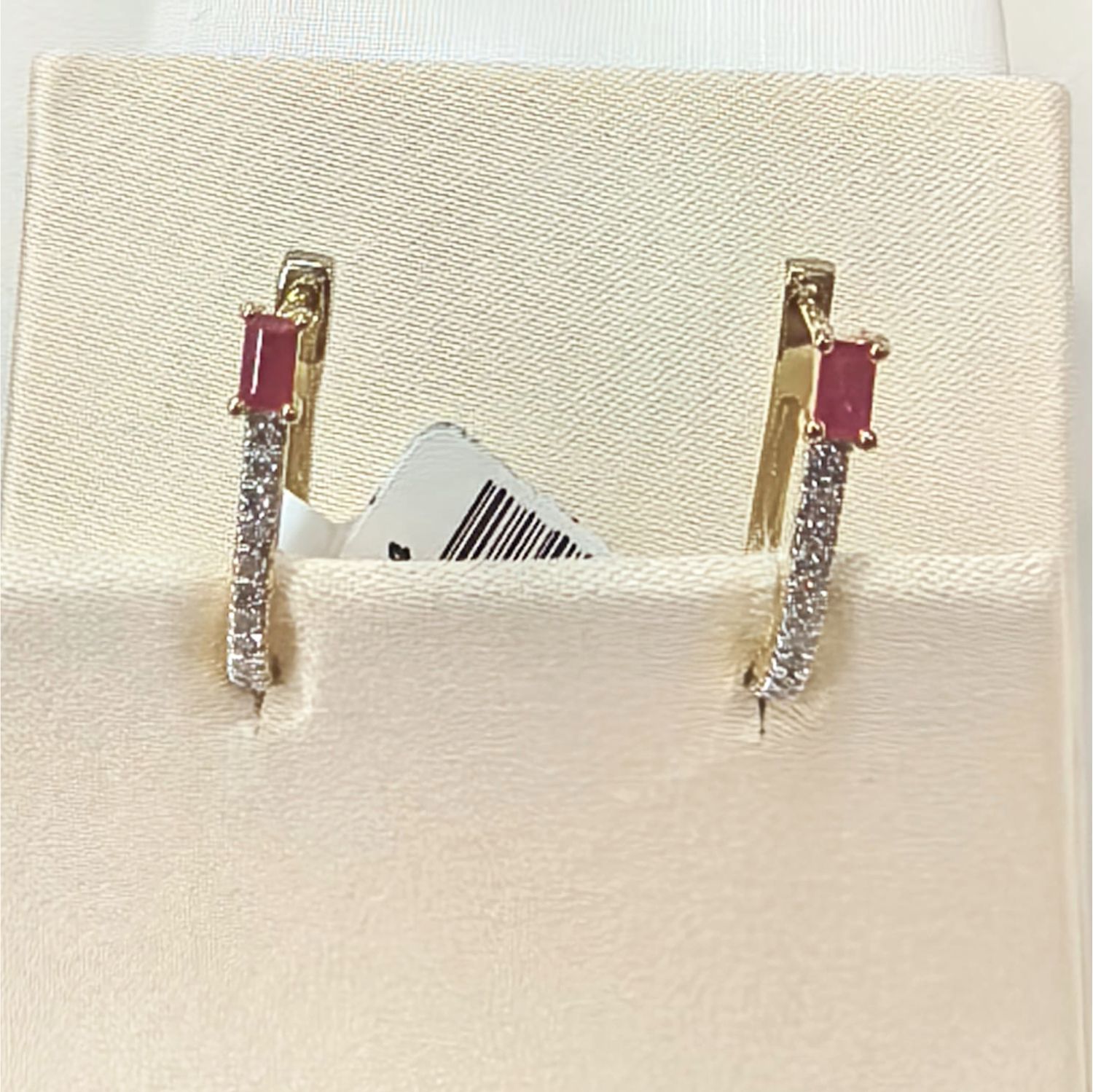 Aretes Rubíes y Diamantes