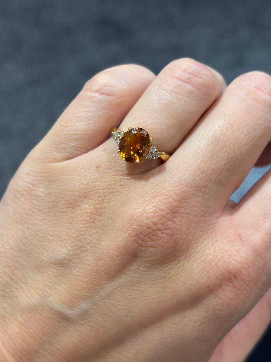 ​Anillo Citrina y Diamantes