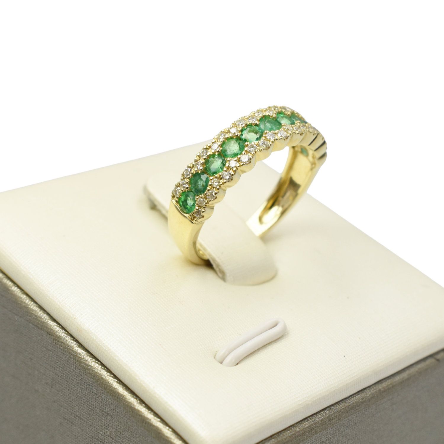 Churumbela Esmeraldas y Diamantes