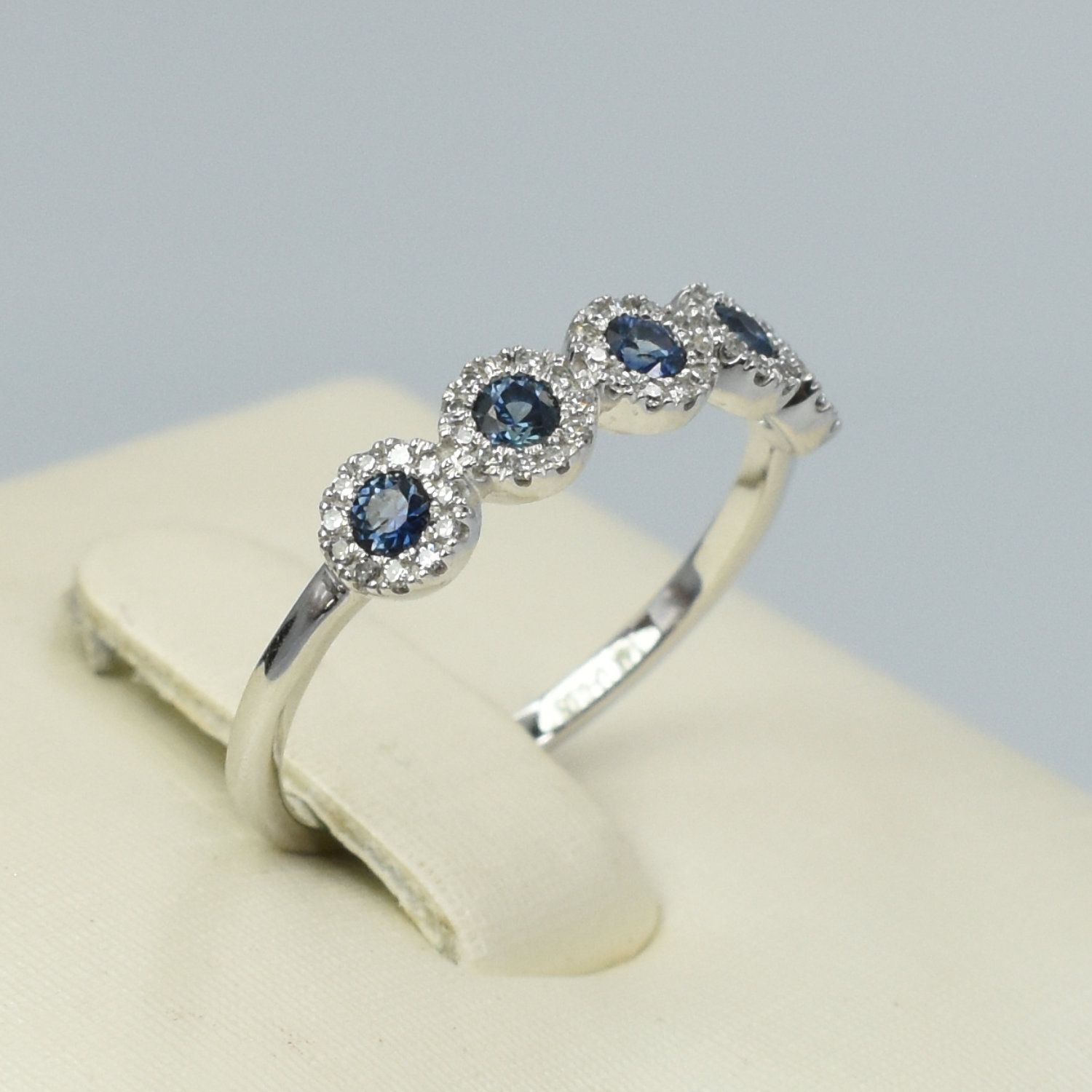 Anillo Zafiros y Diamantes